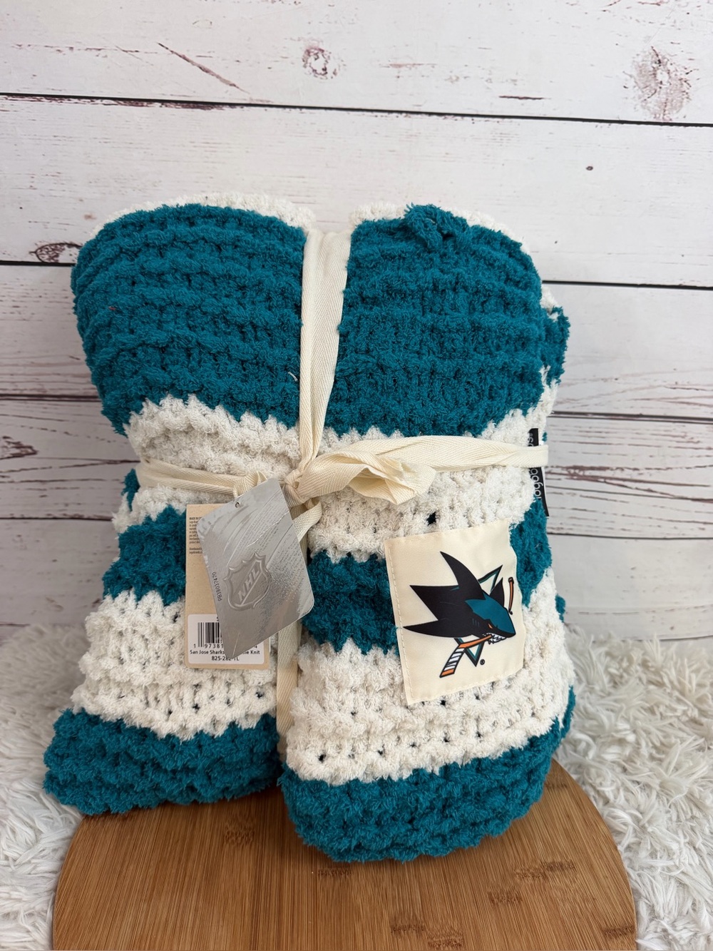 Logo Brands San Jose Sharks NHL Chunky Knit Throw Blanket 50x60 NWT